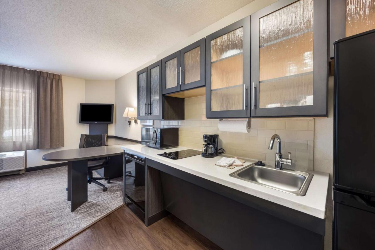Sonesta Simply Suites St Louis Earth City Exteriér fotografie