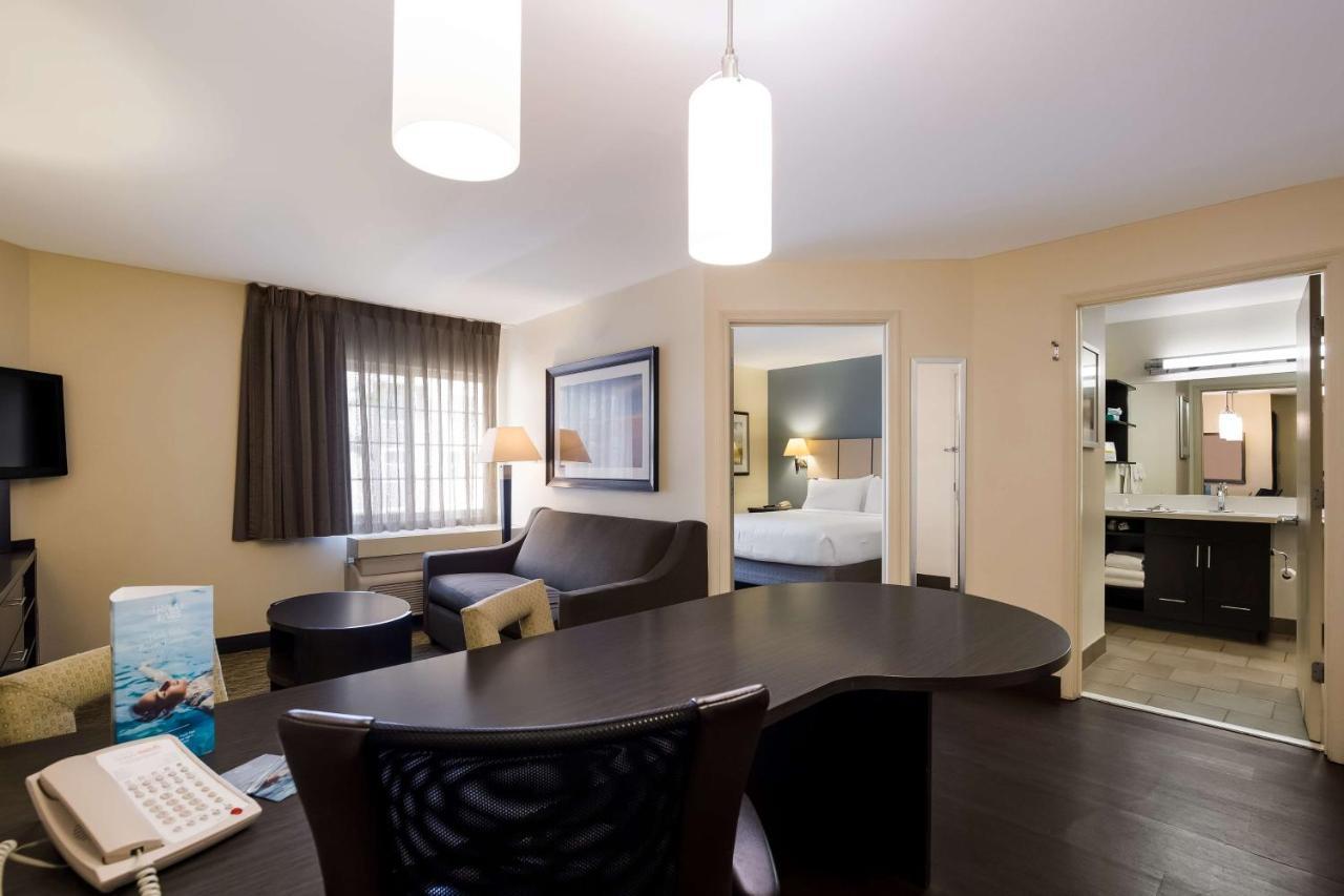 Sonesta Simply Suites St Louis Earth City Exteriér fotografie