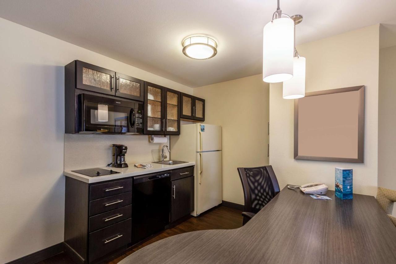Sonesta Simply Suites St Louis Earth City Exteriér fotografie