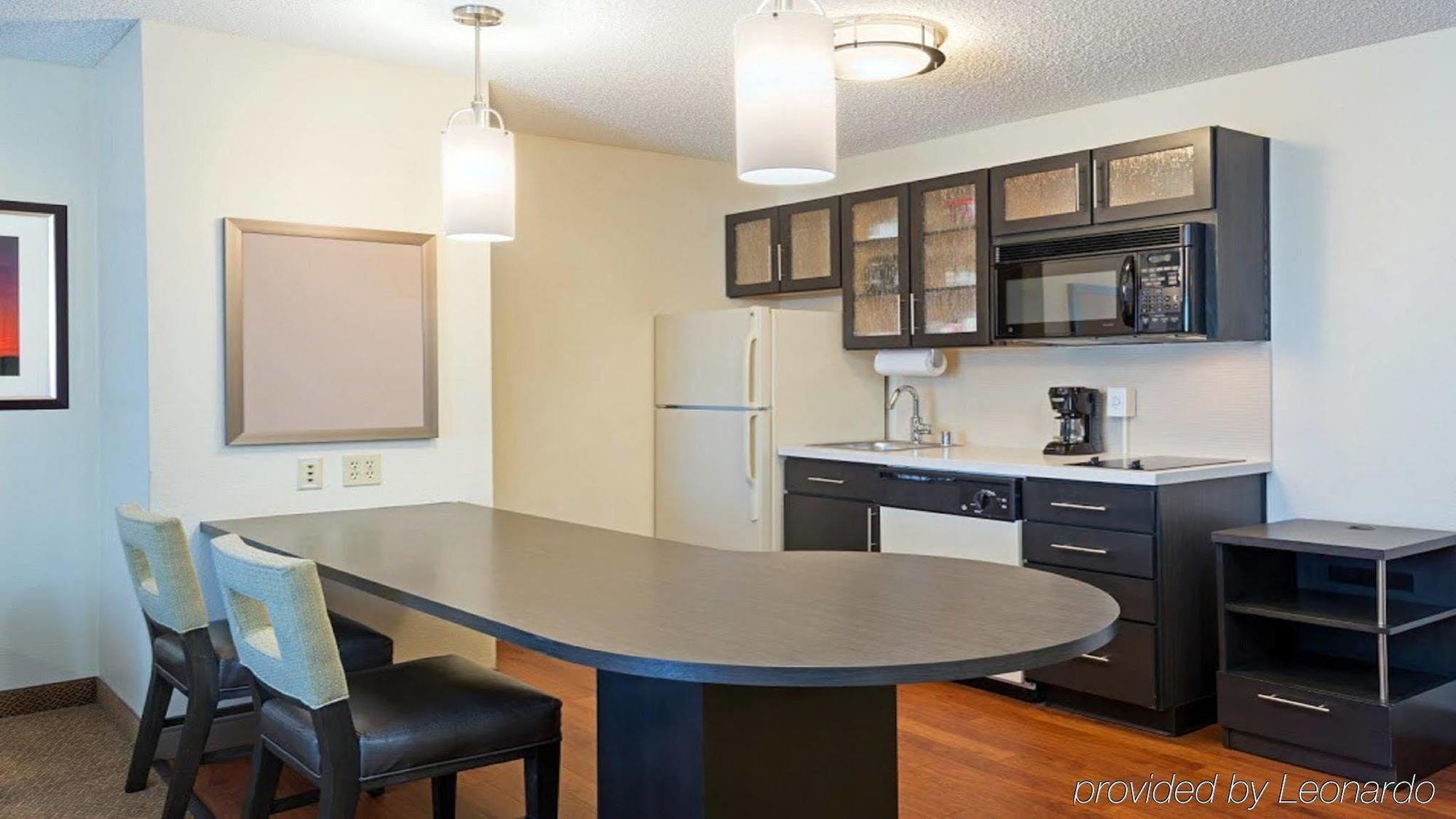 Sonesta Simply Suites St Louis Earth City Exteriér fotografie