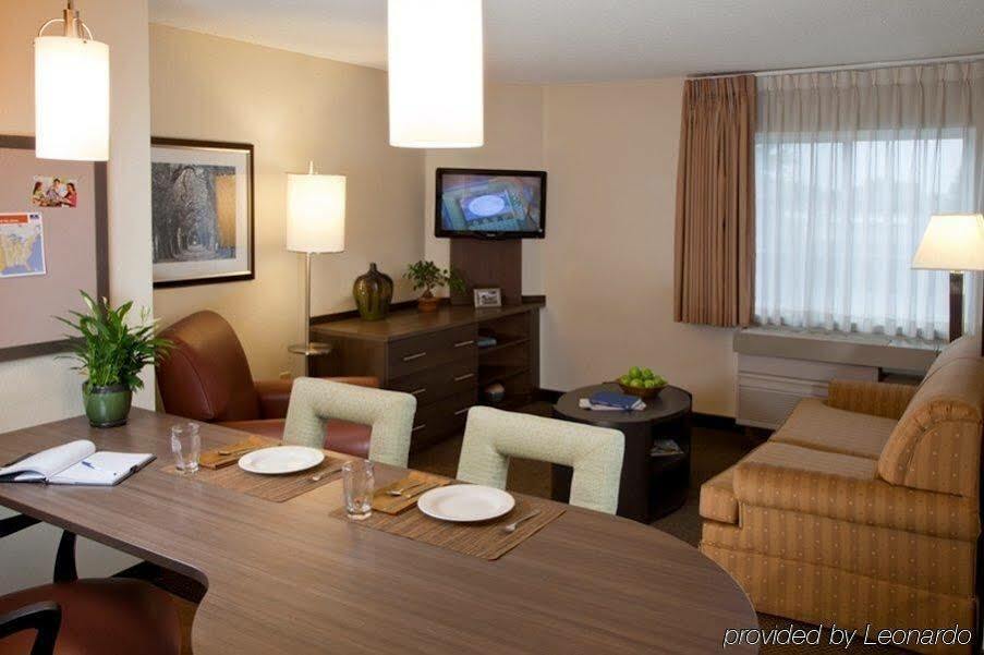Sonesta Simply Suites St Louis Earth City Exteriér fotografie